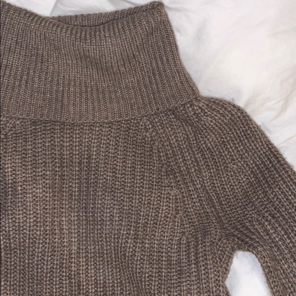 LL bean brown thick turtleneck